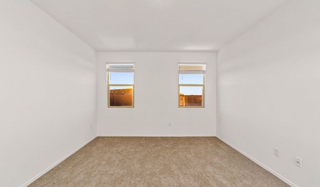 Spacious, unfurnished interior of a new home in Entrada Del Toro at Rancho Sahuarita, Sahuarita (Image 26).
