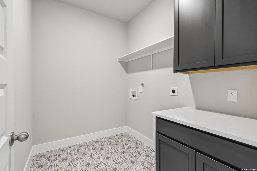 Furnished interior view inside a new home in Weltner Farms 60’s, New Braunfels (Image 14).