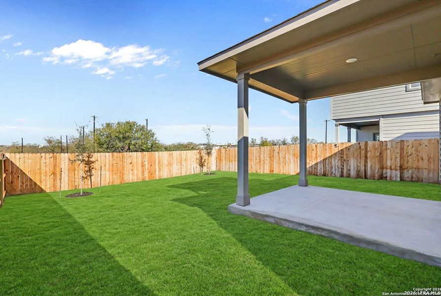 Exterior details and patio area of a home in Garden Grove, San Antonio (Image 3).