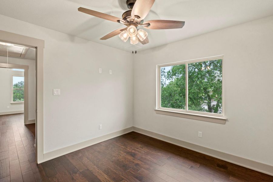 Spacious, unfurnished interior of a new home in , Dripping Springs (Image 20).