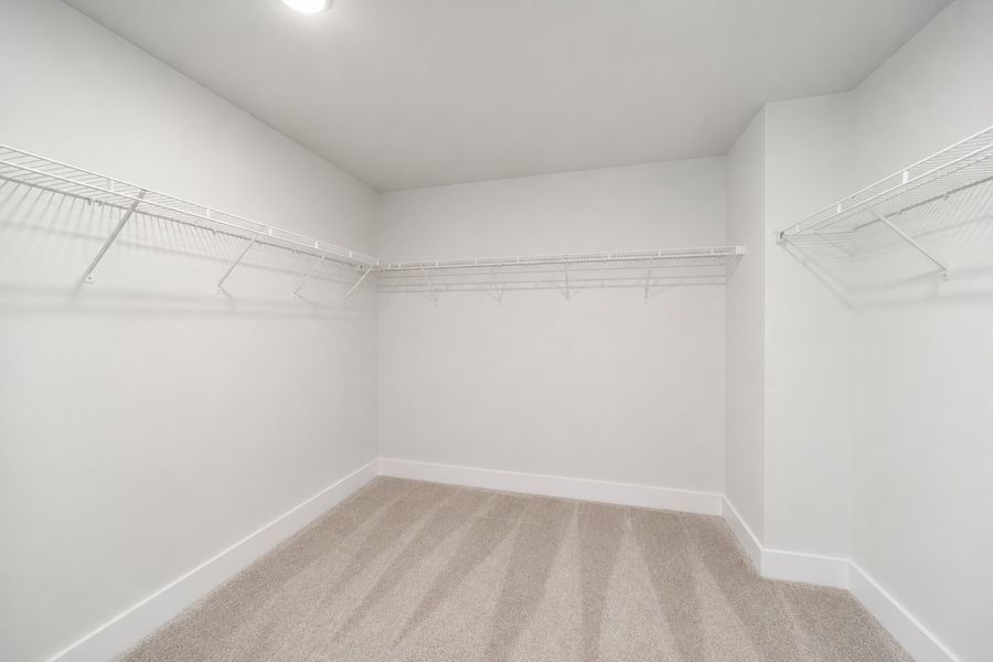 Spacious, unfurnished interior of a new home in Hayes Village, Greensboro (Image 15).