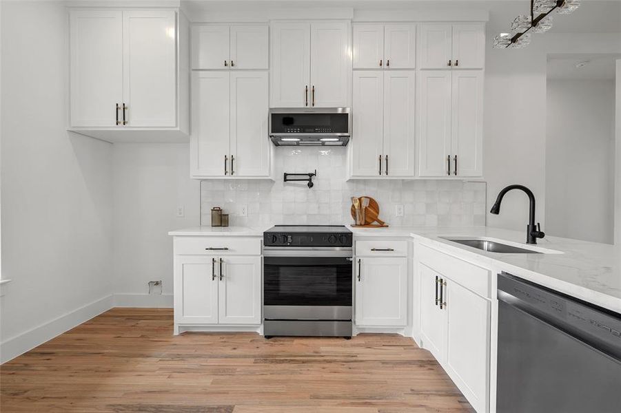 Furnished interior view inside a new home in , Hillsboro (Image 17).