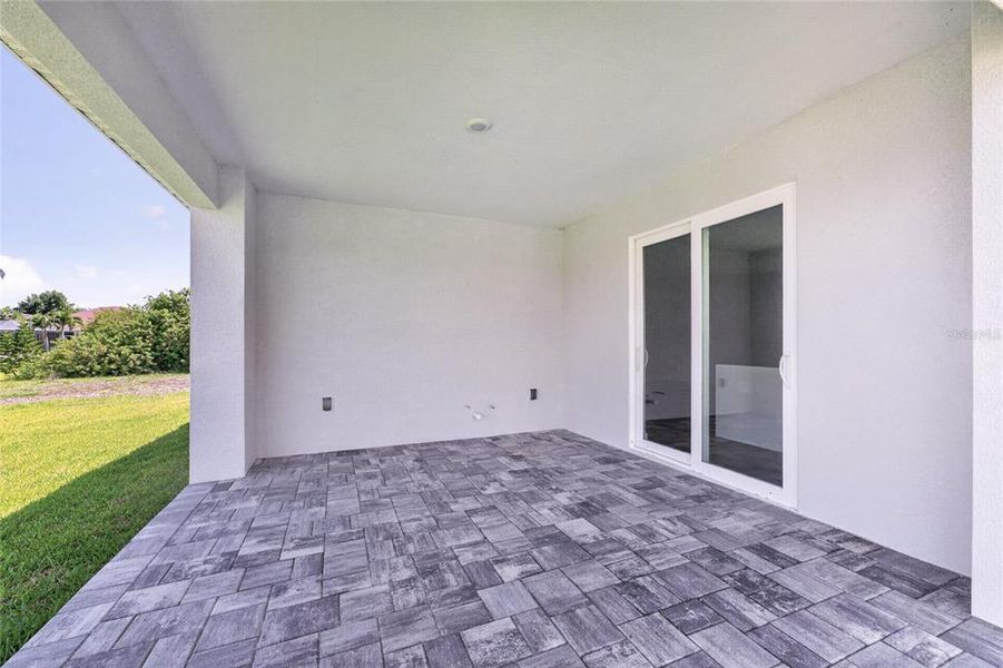 Exterior details and patio area of a home in , Rotonda West (Image 4).