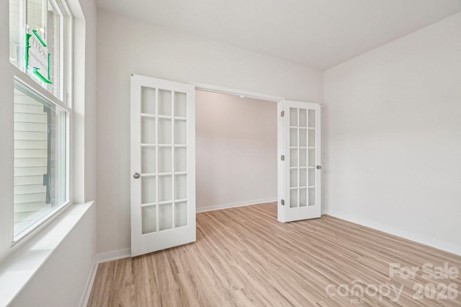 Spacious, unfurnished interior of a new home in Clark Creek Landing, Lincolnton (Image 24).