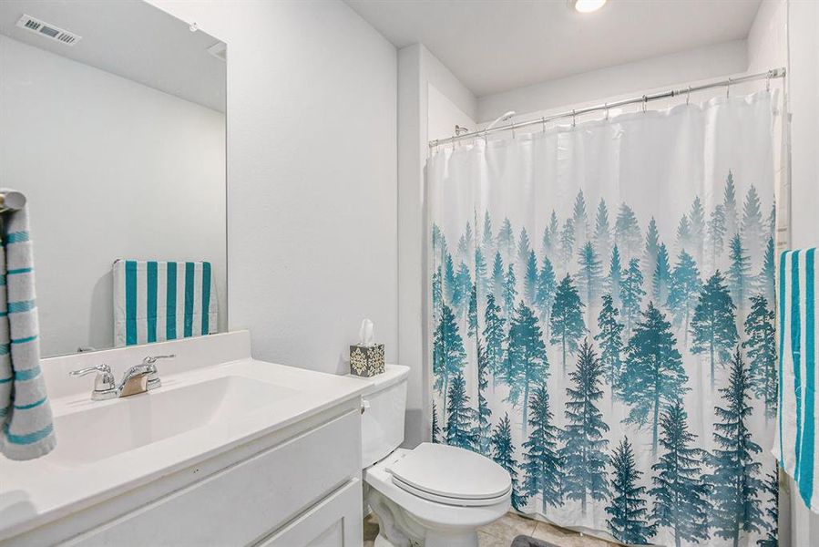 Image 28 of a home in .