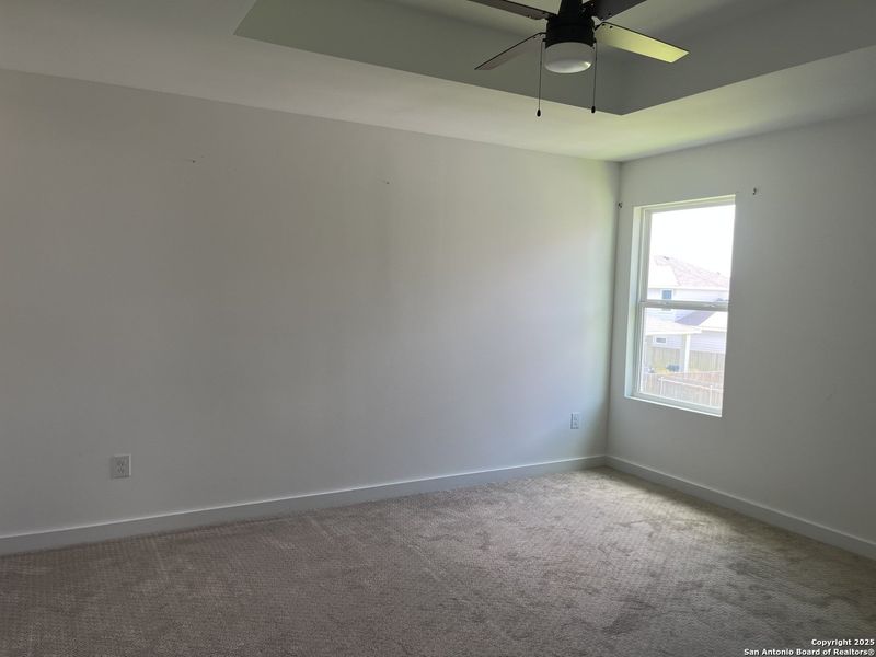 Spacious, unfurnished interior of a new home in , Laredo (Image 16). Spacious, unfurnished interior of a new home in , Laredo (Image 16).