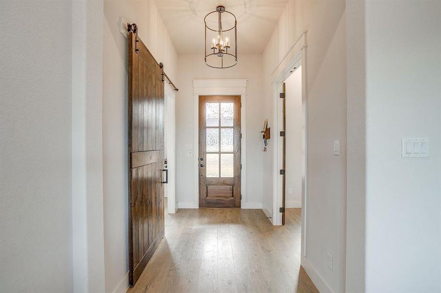 Spacious, unfurnished interior of a new home in Santana Ridge - Brock ISD, Weatherford (Image 21).