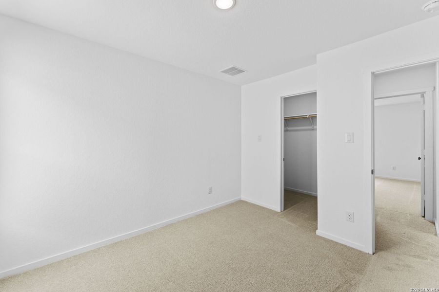 Spacious, unfurnished interior of a new home in Waterwheel, San Antonio (Image 25).
