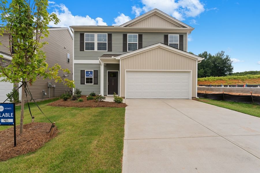 Front exterior of a new home in Richmond Hill, Inman, SC, highlighting curb appeal (Image 1). Front exterior of a new home in Richmond Hill, Inman, SC, highlighting curb appeal (Image 1).