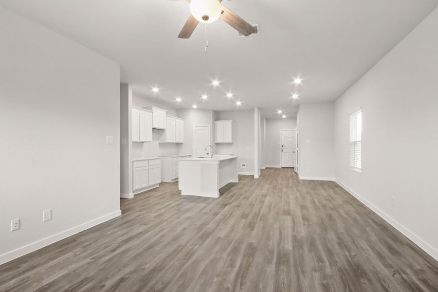 Spacious, unfurnished interior of a new home in Northpark South, Porter (Image 10). Spacious, unfurnished interior of a new home in Northpark South, Porter (Image 10).