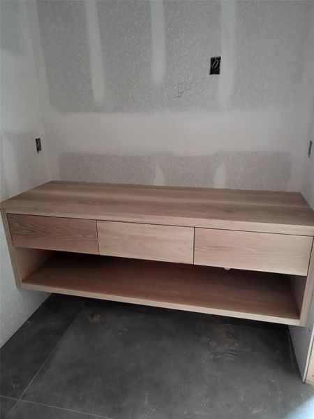 Image 5 of a home in .