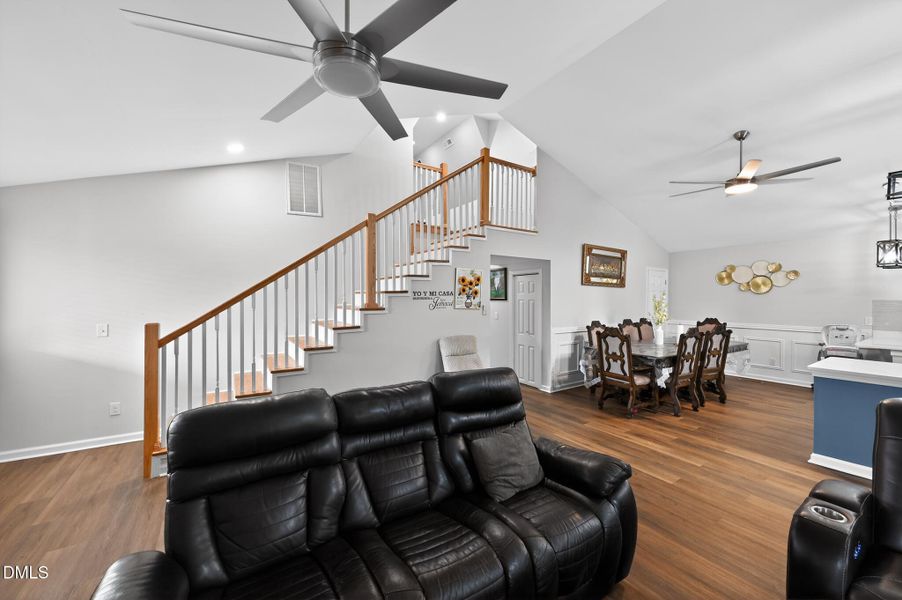 06_1696_James_Winston_Rd-Living_room-801