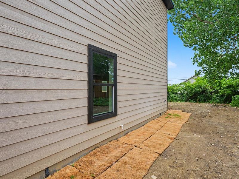 Exterior details and patio area of a home in , Fort Worth (Image 4).