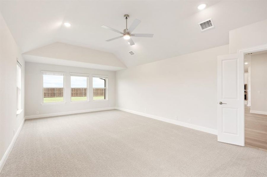 Spacious, unfurnished interior of a new home in Meraki, Forney (Image 28).