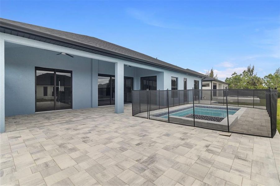 Exterior details and patio area of a home in , Port Charlotte (Image 3).