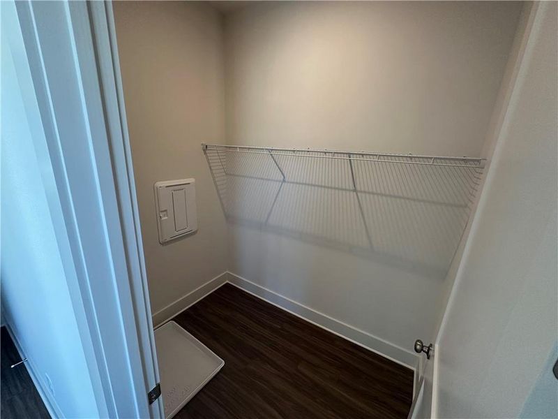 Spacious, unfurnished interior of a new home in , Atlanta (Image 14).