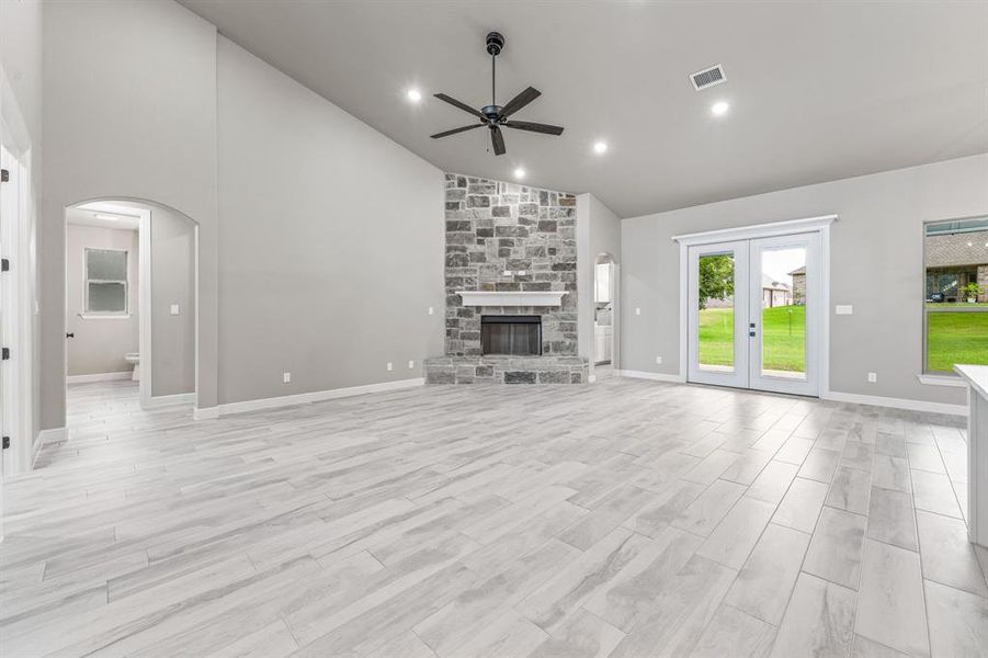Furnished interior view inside a new home in Pecan Plantation, Granbury (Image 8).