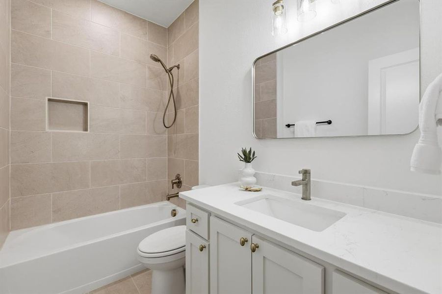 Furnished interior view inside a new home in , Fort Worth (Image 18).