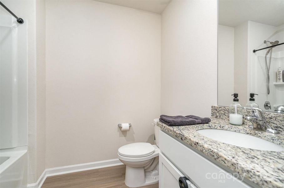 Image 27 of a home in .