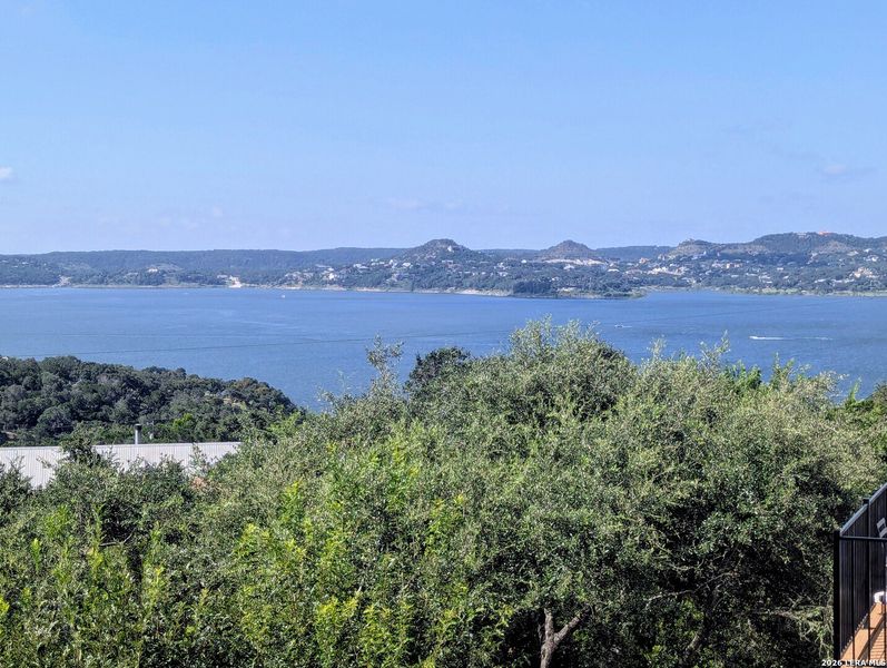 Natural landscape and outdoor views near in Canyon Lake (Image 16). Natural landscape and outdoor views near in Canyon Lake (Image 16).