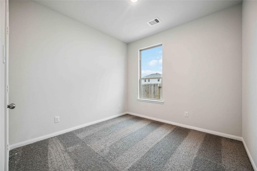 Image 11 of a home in Meadow Park.