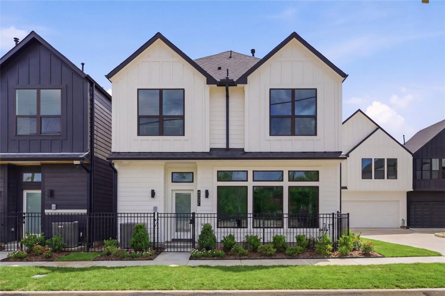 Front exterior of a new home in , Houston, TX, highlighting curb appeal (Image 2). Front exterior of a new home in , Houston, TX, highlighting curb appeal (Image 2).