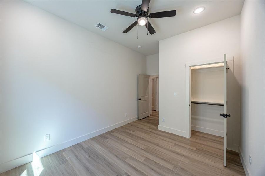 Spacious, unfurnished interior of a new home in , Fort Worth (Image 23).