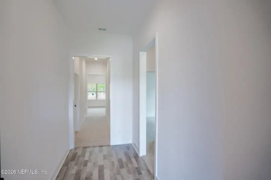 Spacious, unfurnished interior of a new home in Summerglen, Jacksonville (Image 12).