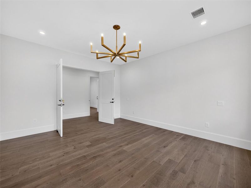 Spacious, unfurnished interior of a new home in , Austin (Image 28).