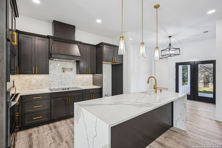 Furnished interior view inside a new home in , Kerrville (Image 7).
