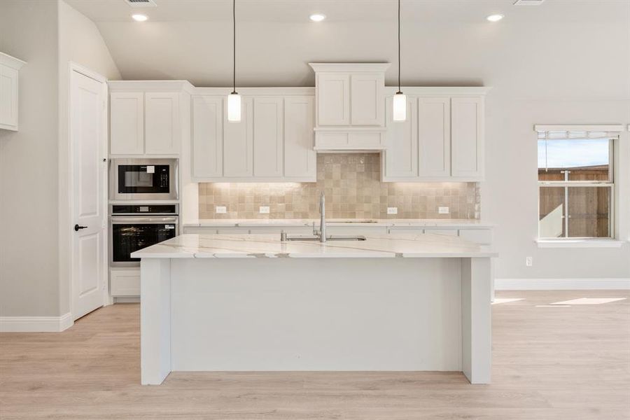 Furnished interior view inside a new home in Creekview Meadows, Pilot Point (Image 6). Furnished interior view inside a new home in Creekview Meadows, Pilot Point (Image 6).