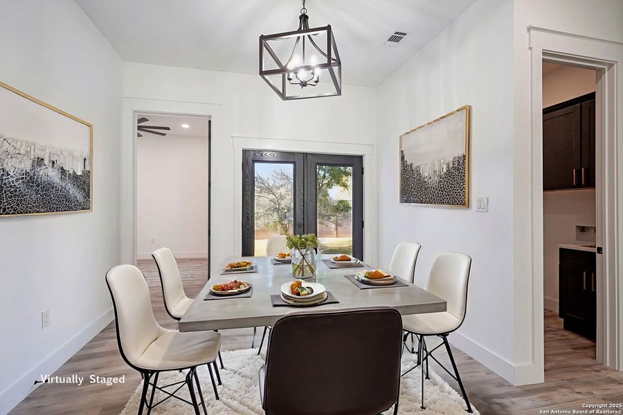 Furnished interior view inside a new home in , Kerrville (Image 10).