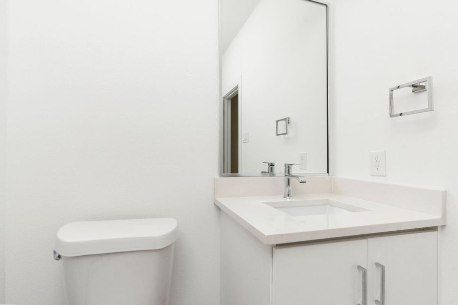 first floor en-suite bath