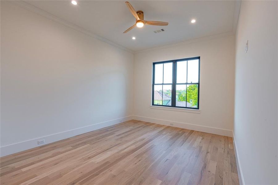 Spacious, unfurnished interior of a new home in , Fort Worth (Image 23).