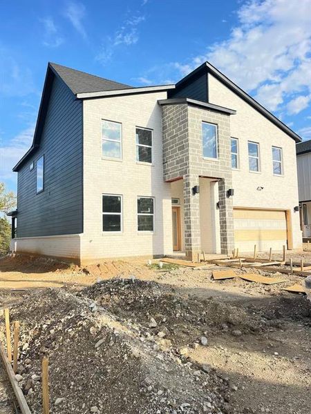 Image 6 of a home in .