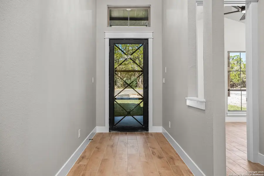 Spacious, unfurnished interior of a new home in , Spring Branch (Image 27).