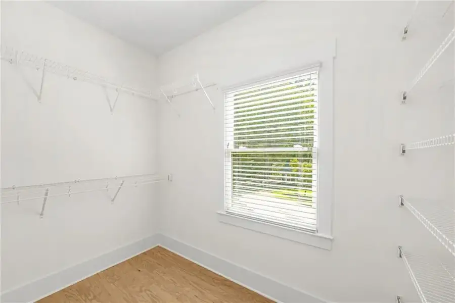 Spacious, unfurnished interior of a new home in , Scottdale (Image 25).