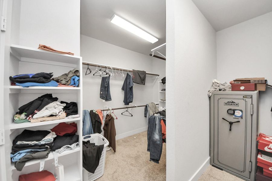 Image 28 of a home in Sunterra. Image 28 of a home in Sunterra.