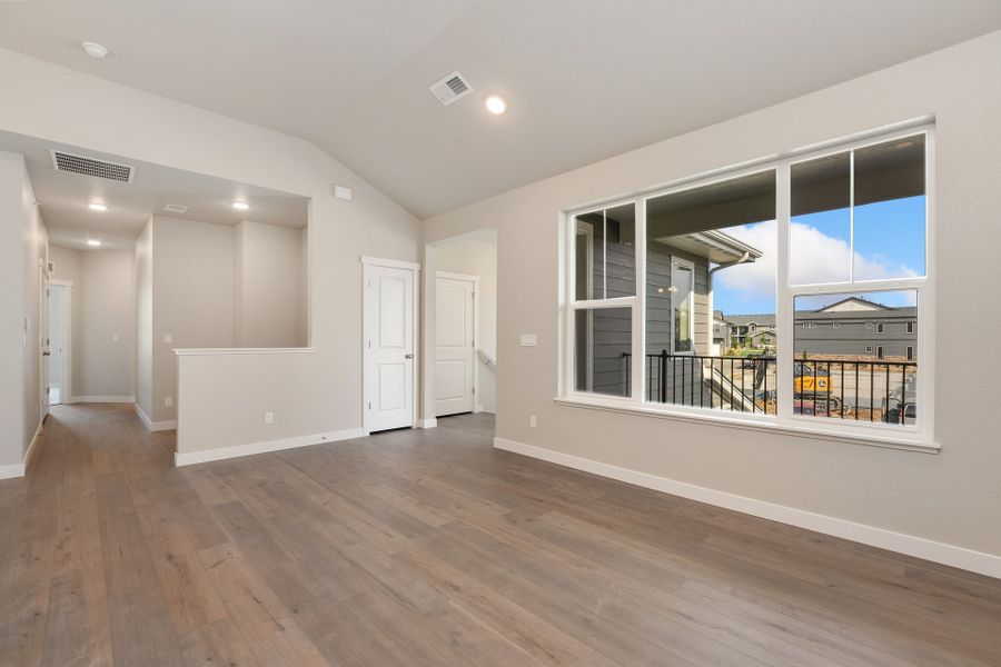 Spacious, unfurnished interior of a new home in The Lakes at Centerra, Loveland (Image 25).