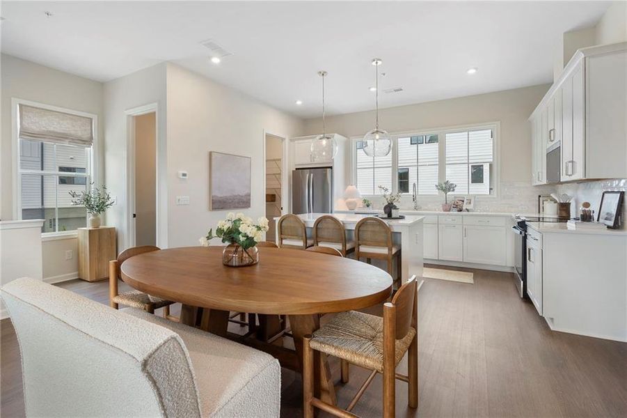 Furnished interior view inside a new home in , Alpharetta (Image 6).