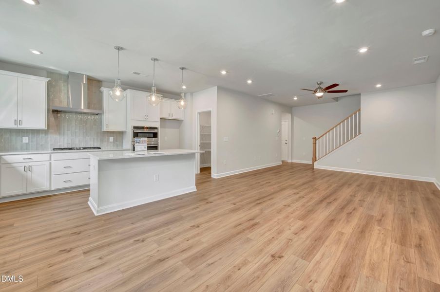 RAL_MewsatHoldingVillage_Wilson-MewsatHo RAL_MewsatHoldingVillage_Wilson-MewsatHo