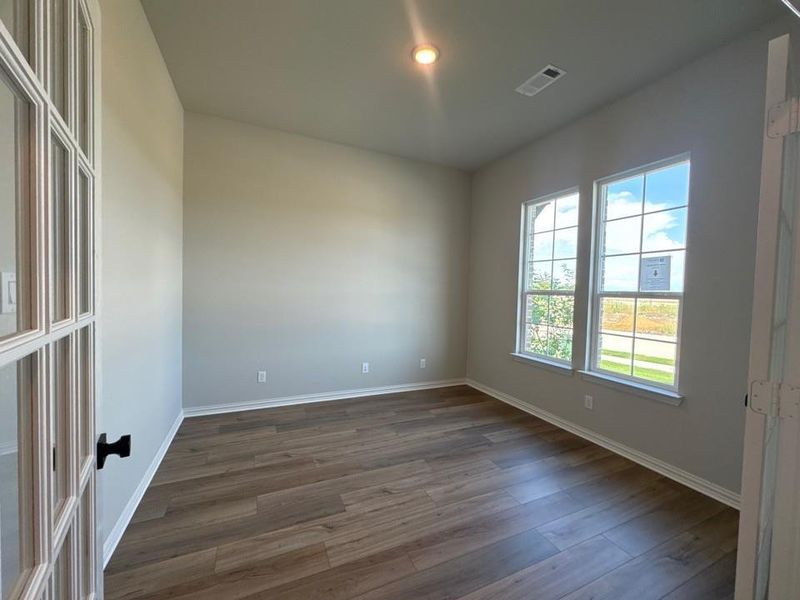 Spacious, unfurnished interior of a new home in Cedar Ridge Estates, Anna (Image 10).