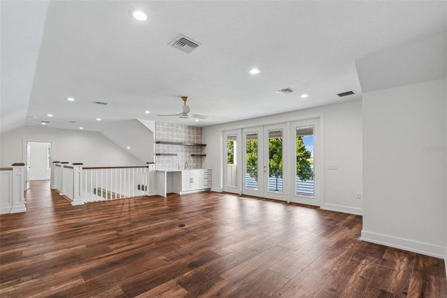 Spacious, unfurnished interior of a new home in , Auburndale (Image 77). Spacious, unfurnished interior of a new home in , Auburndale (Image 77).
