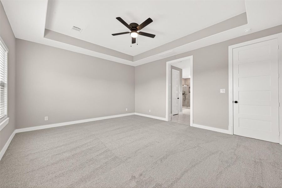 Spacious, unfurnished interior of a new home in , Rosharon (Image 15). Spacious, unfurnished interior of a new home in , Rosharon (Image 15).