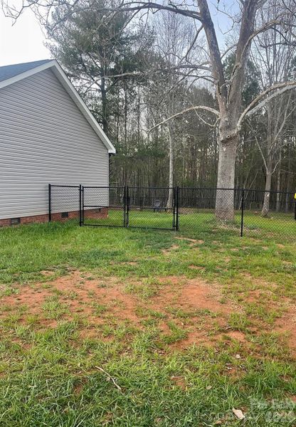 Image 24 of a home in . Image 24 of a home in .