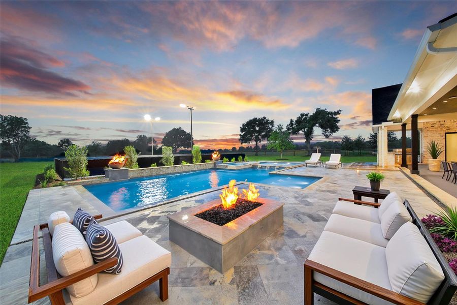 A 10-person hot tub and gas fire pit is the perfect setting for drinks under the Texas stars. A 10-person hot tub and gas fire pit is the perfect setting for drinks under the Texas stars.