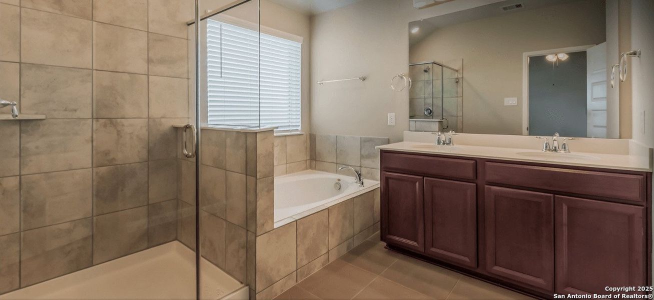 Furnished interior view inside a new home in Royal Crest, San Antonio (Image 4). Furnished interior view inside a new home in Royal Crest, San Antonio (Image 4).