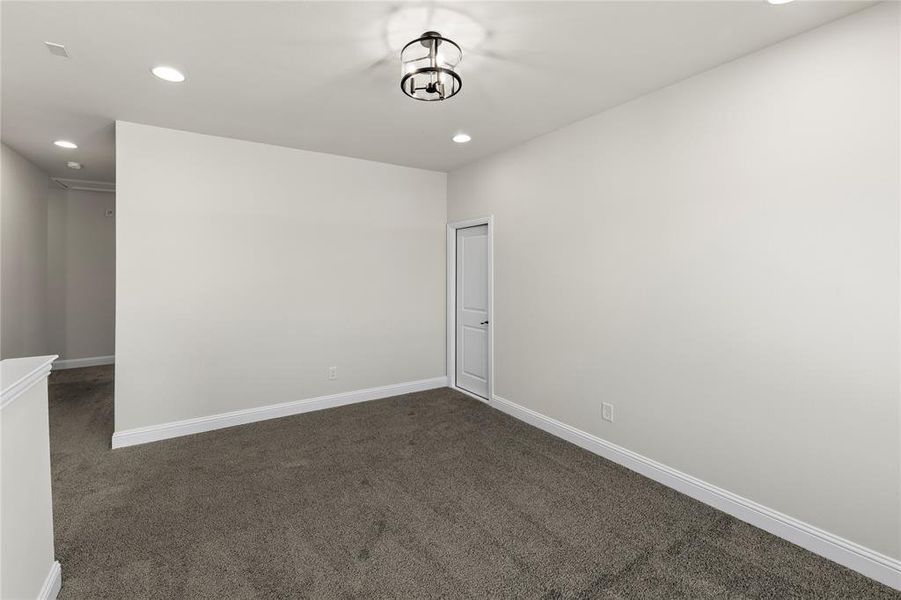 Spacious, unfurnished interior of a new home in Creekside, Royse City (Image 16). Spacious, unfurnished interior of a new home in Creekside, Royse City (Image 16).