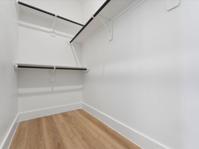 Spacious, unfurnished interior of a new home in , Houston (Image 18).