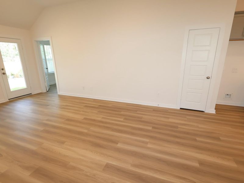 Spacious, unfurnished interior of a new home in Magnolia Ridge, Magnolia (Image 17).